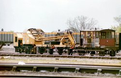 Unidentified crane at Toton.jpg